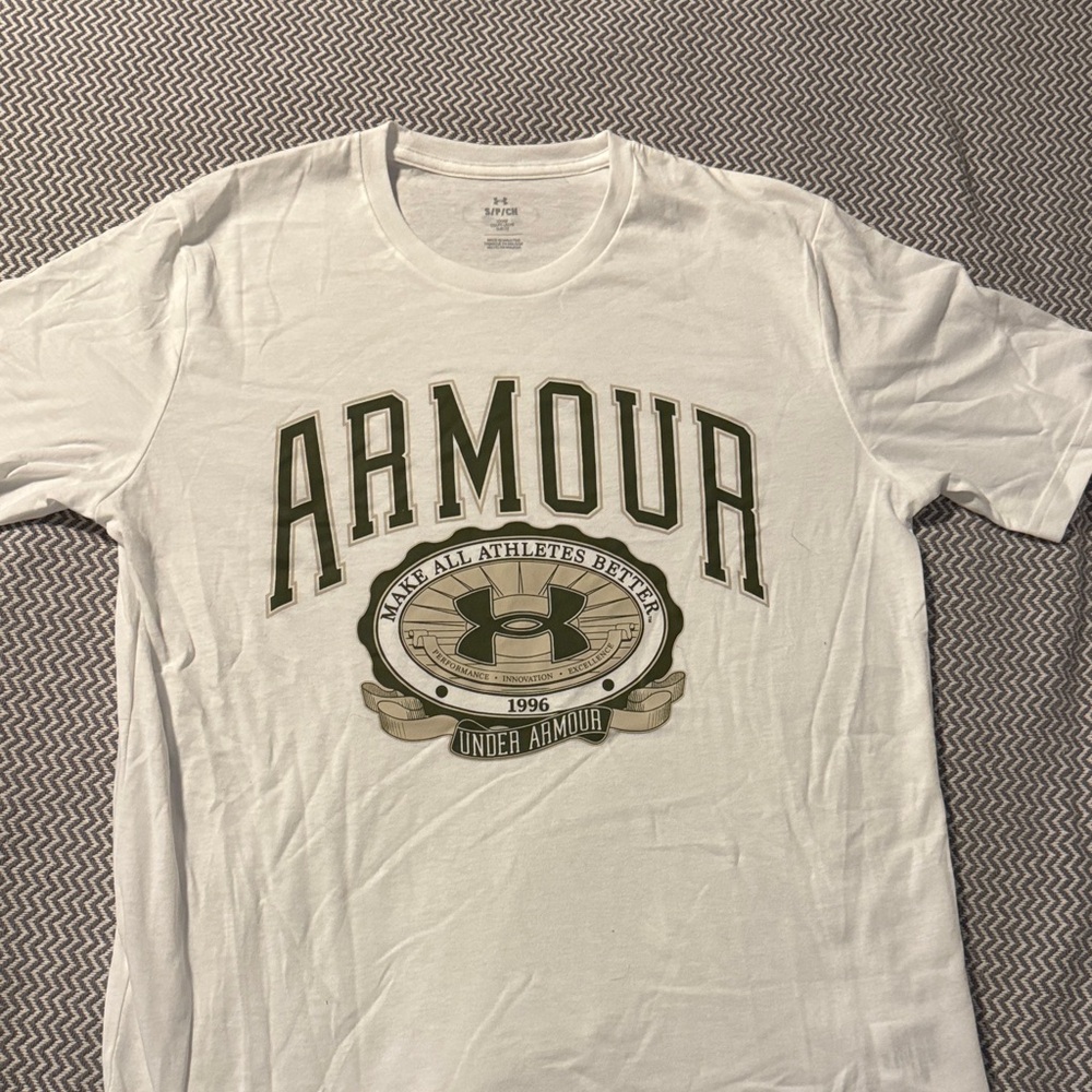 Under Armour White and Olive Graphic Tee